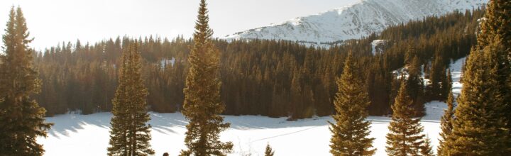 How to Dress for Colorado Cold-Weather Adventures